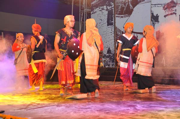11th Performances 358